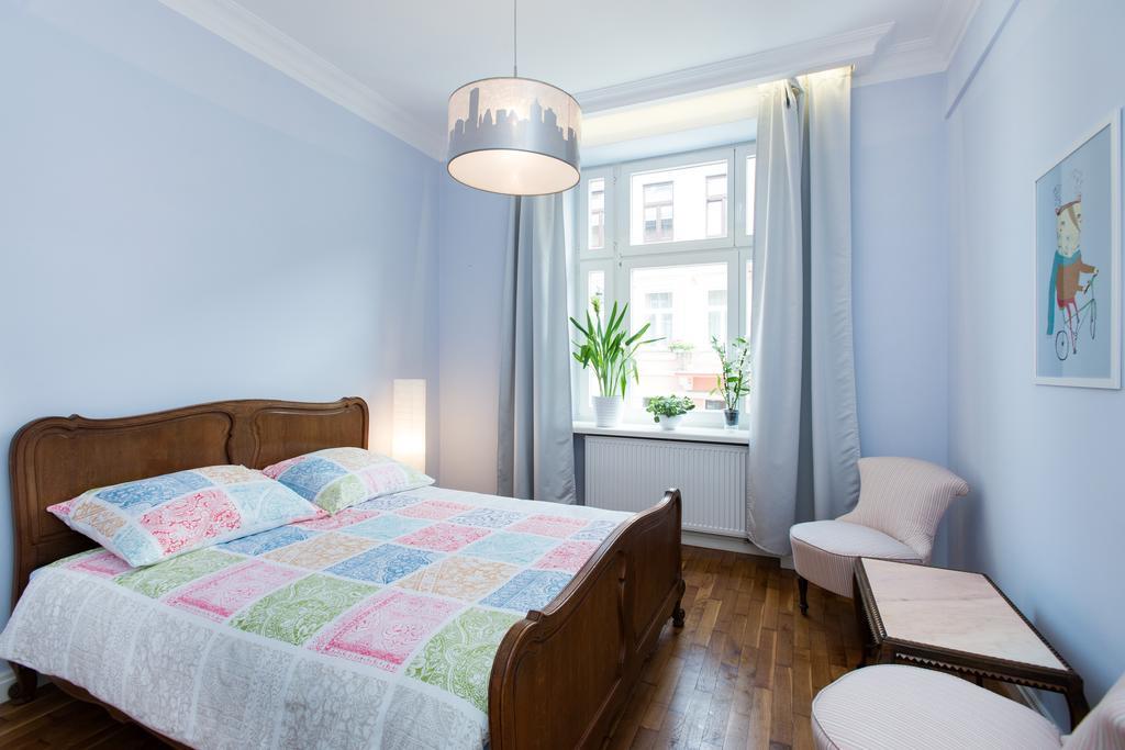 Style4Rent Sunny Old Town Apartments Krakkó Szoba fotó