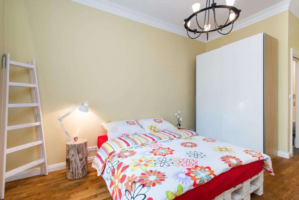Style4Rent Sunny Old Town Apartments Krakkó Szoba fotó